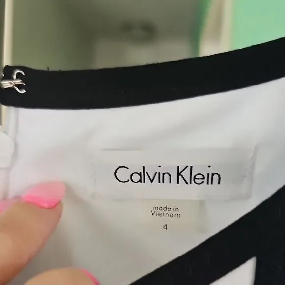 Calvin Klein Elegant Black and White Striped Dress Size 4‎ - Picture 9 of 10